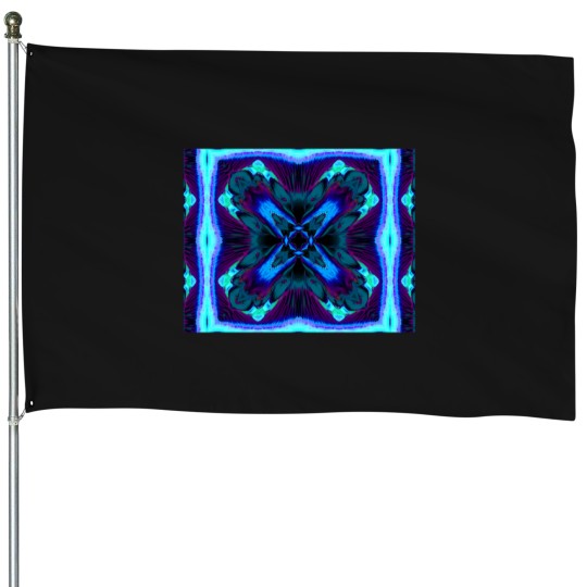 Discover Blu741 T-Shirt House Flags