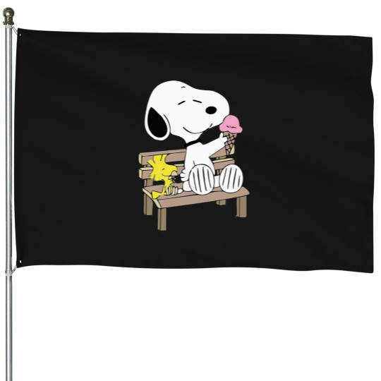 Discover Snoopy Charlie Brown, Snoopy Peanuts, Snoopy Woodstock, Snoopy Happy, Snoopy Cartoons House Flags