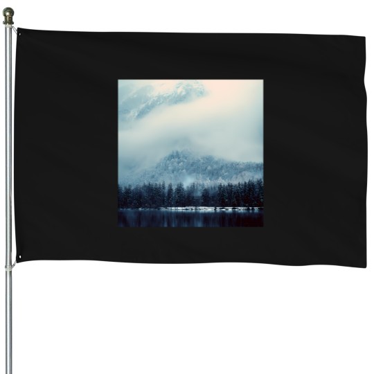 Discover Pine Trees And The Ocean Active T-Shirt 3405 House Flags