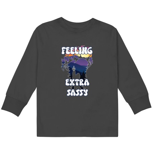 Discover Feeling Extra Sassy Funny Sasquatch Giving the MiddleFinger Kids Long Sleeve T-Shirts