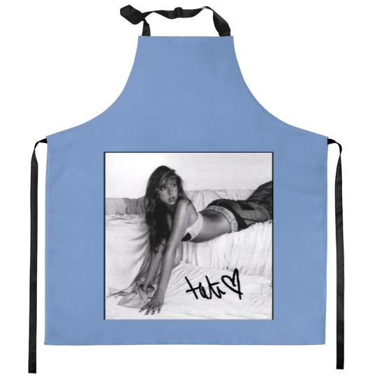 Discover Collection Greedy Tate McRae Kitchen Aprons