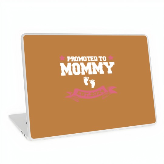 Discover Promoted To Mommy 2024 New Mom Pregnancy Announcement Funny Classic Laptop Skins