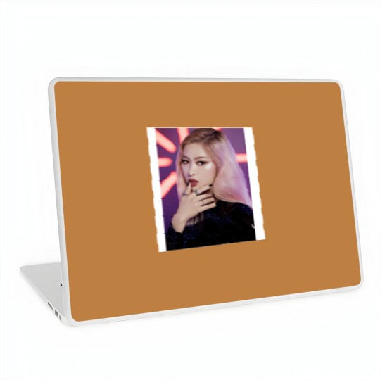 Discover Itzy Ryujin Happy Fisherman Laptop Skins