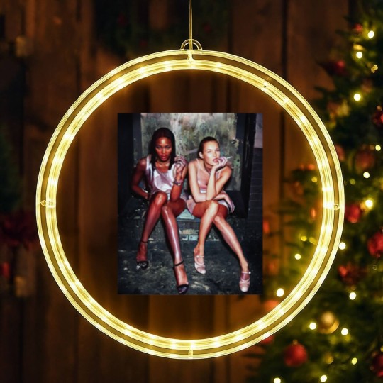 Discover NAOMI CAMPBELL AND KATE MOSS LED Christmas Window Lights