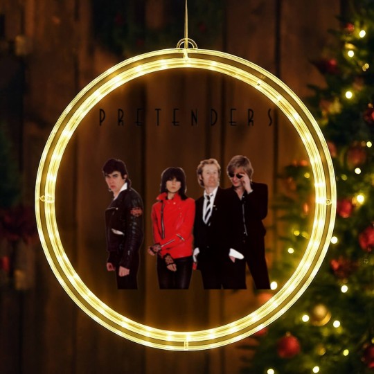 Discover Pretenders | Essential LED Christmas Window Lights