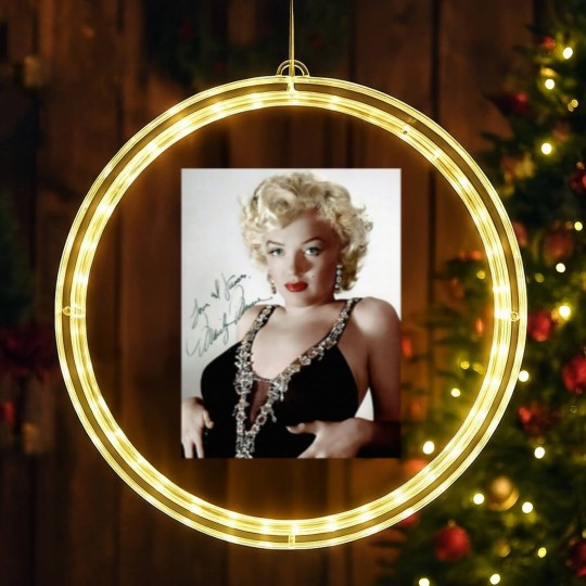 Discover Marilyn Monroe LED Christmas Window Lights