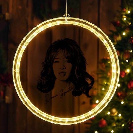 Discover Ronnie Spector / Retro Style Fan Artwork - Ronnie Spector - LED Christmas Window Lights