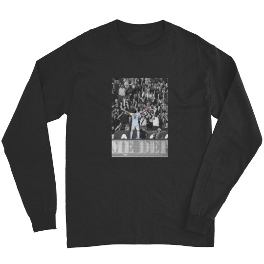 Discover Zlatan Ibrahimovic Sticker1 Long Sleeves