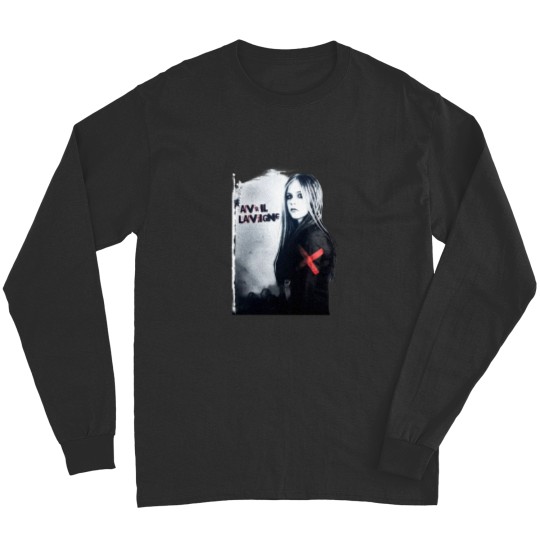 Discover Vintage 2004 Avril Lavigne "Under my Skin" Tour Long Sleeves