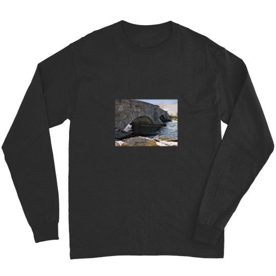 Discover Under the Bridge Long Long Sleeves