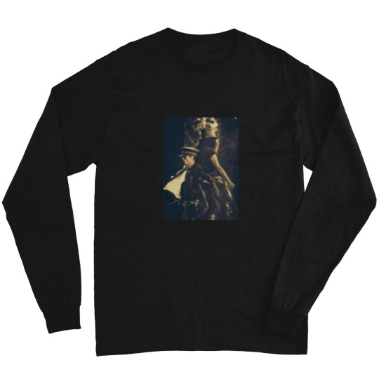 Discover VR Photo. Long Sleeves