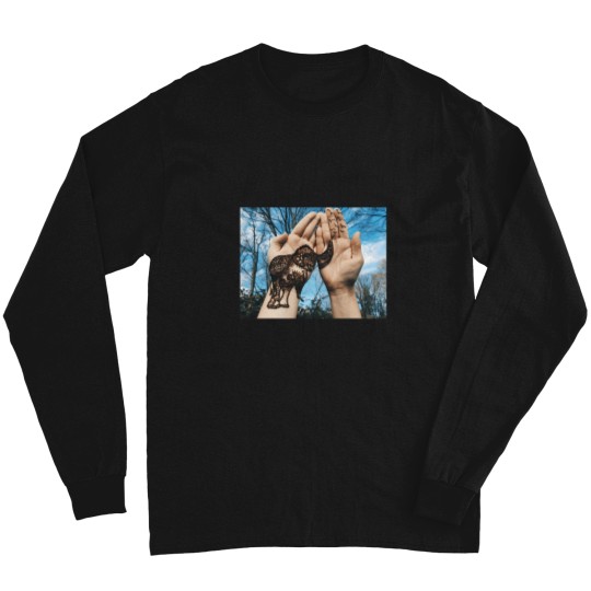 Discover Flying Elephant Long Sleeves