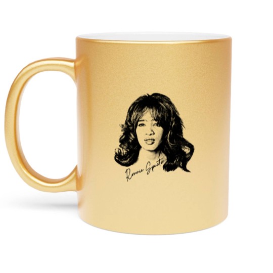 Discover Ronnie Spector / Retro Style Fan Artwork - Ronnie Spector - Metallic Mugs