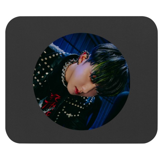 Discover Stray kids changbin - oddinary (maniac) Mouse Pads