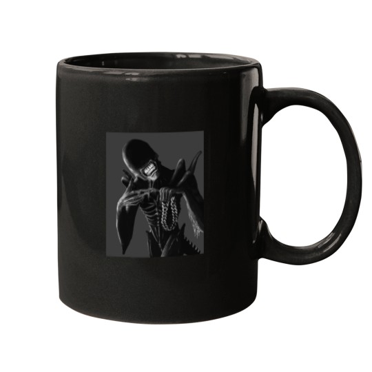 Discover ATLien (MONO) Graphic Mugs