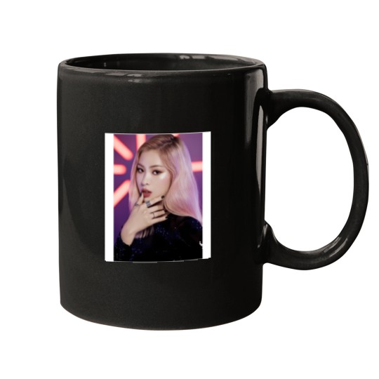 Discover Itzy Ryujin Happy Fisherman Mugs