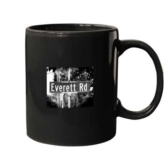 Discover A Street Sign Named Everett Mugs