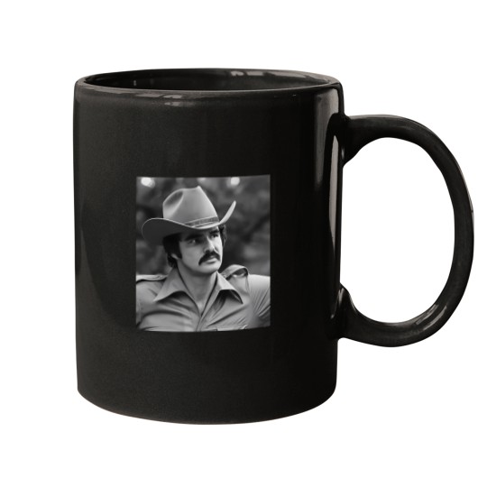 Discover Burt Reynolds  1936 T-Shirt Mugs