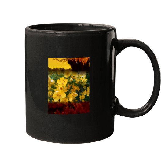 Discover Yellow Lantana Baseball ¾ Sleeve Mugs