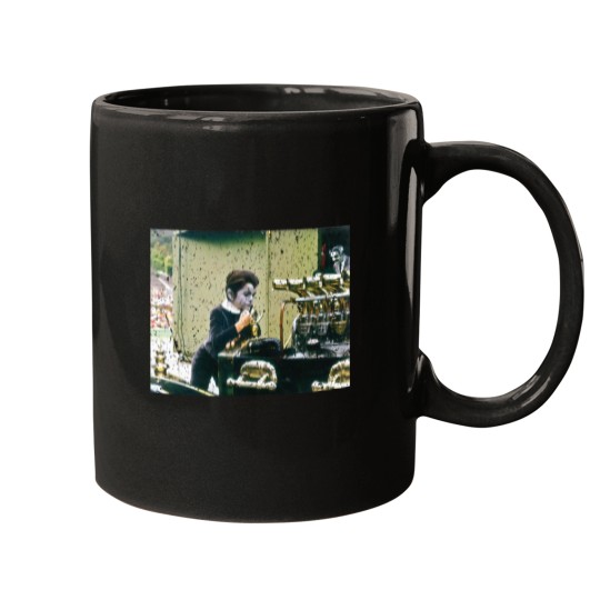 Discover Eddie Munster Dragula Mugs