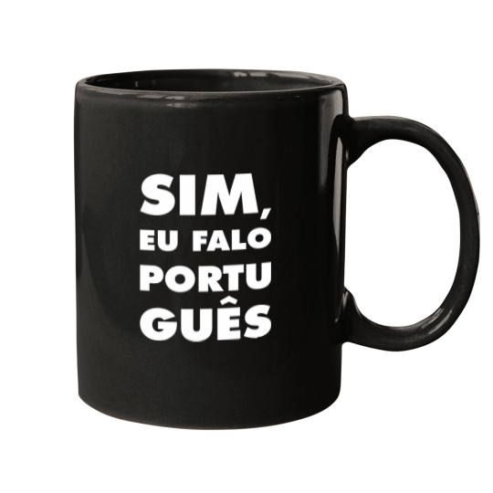 Discover Sim eu falo portugues black bg Mugs