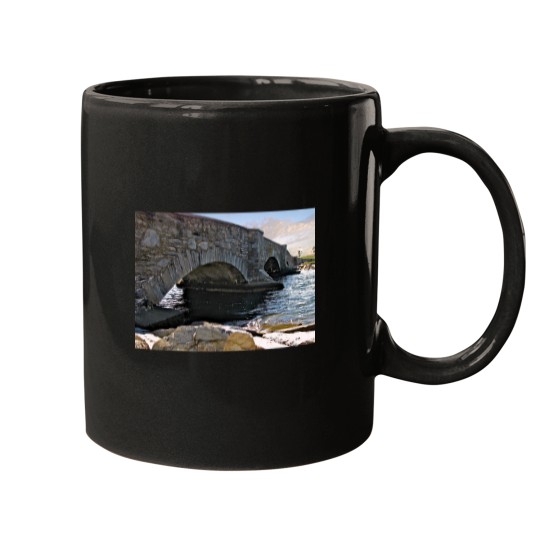 Discover Under the Bridge Long Mugs