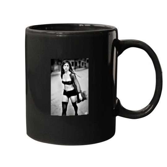 Discover Celebrating-The-Timeless-Style-Of-Jennifer-Aniston T-Shirt Mugs