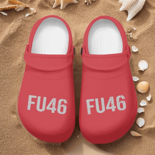 Discover FU46 Nurse Clogs
