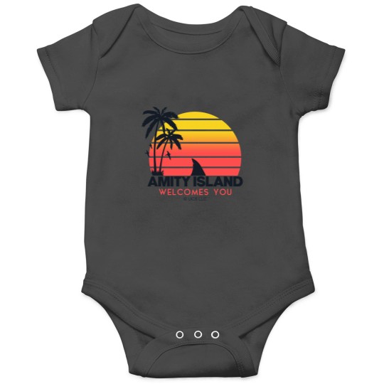 Discover Jaws moviee Amity Island welcomes you. Birthday party gifts. Officially licensed merch. Onesies