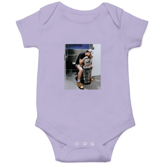 Discover Caitlin Clark Recreates Kobe Bryant Trophy Photo Onesies