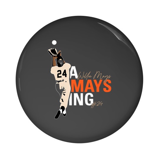 Discover Willie Mays 24 The Catch Pin Button