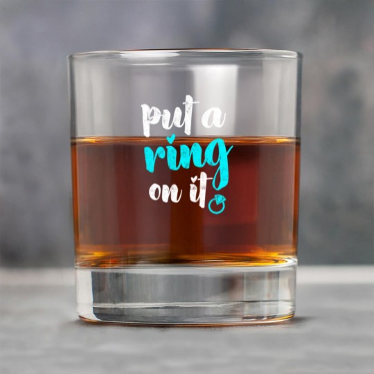 Discover Put a ring on it Rock Glasses