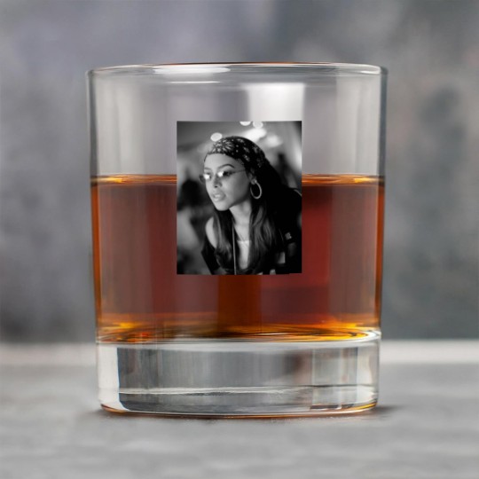 Discover Aaliyah Rock Glasses, Vintage Aaliyah Rock Glasses, Aaliyah retro music Rock Glasses