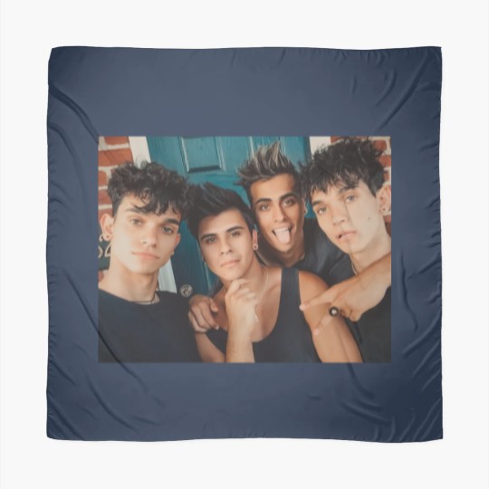 Discover Dobre Brothers (2) Scarves