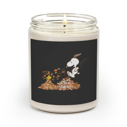 Discover Snoopy Leaf Pile Graphic Scented Candles