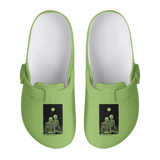 Discover true love never dies - Skeletons - Slip On Clogs