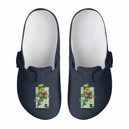 Discover Dia de los Leprechauns - Leprechaun - Slip On Clogs