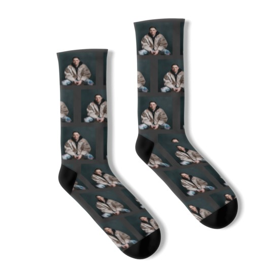 Discover Smile Pete Davidson Socks