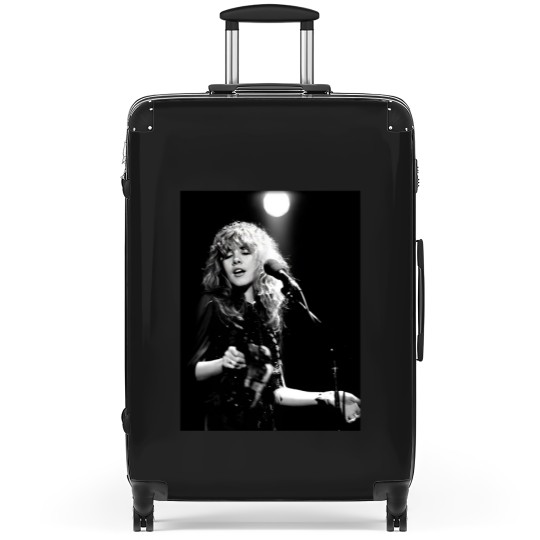 Discover Stevie Graphic Suitcases, Nick tour