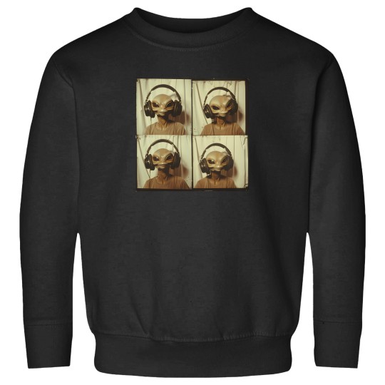 Discover Vintage-Alien-Listing-To-Music T-Shirt Sweatshirts