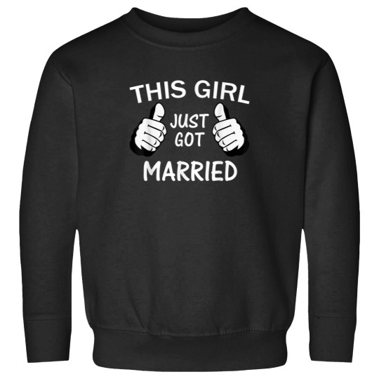 Discover this girl just got married Sweatshirts