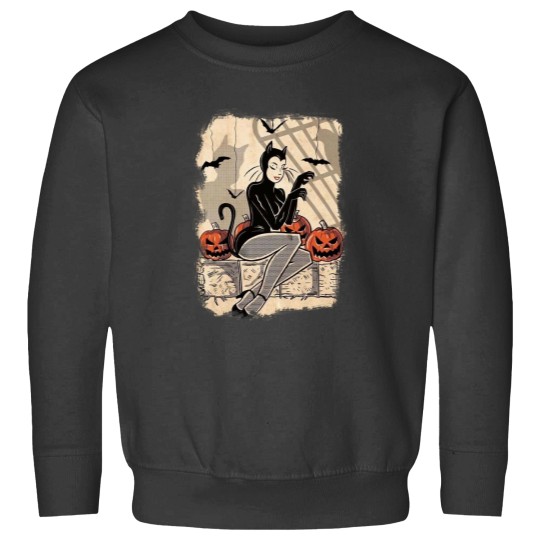 Discover woman and bats Halloween  illustration Sweatshirts