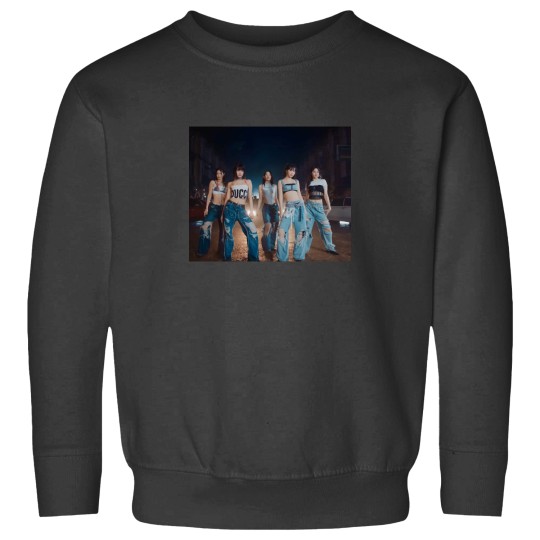 Discover (LE SSERAFIM)- UNFORGIVEN Sweatshirts