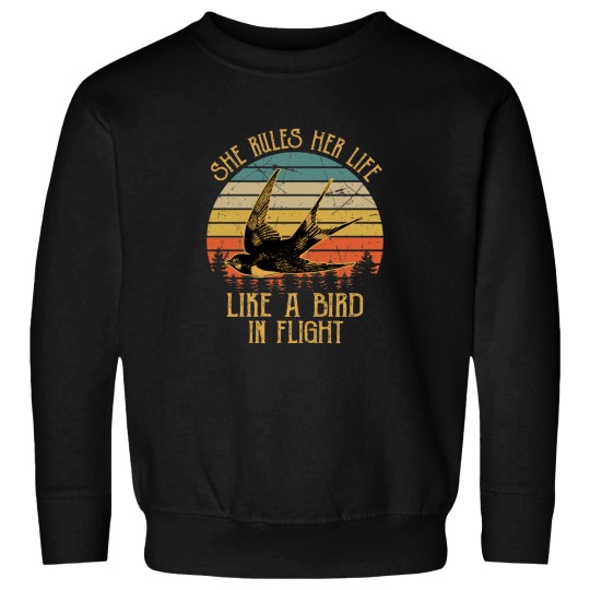 Discover Stevie Nicks She Rules Her Life Like A Bird In Flight vintages Sweatshirts