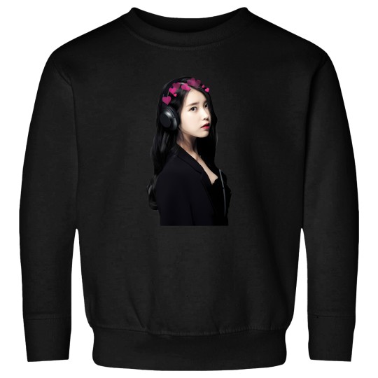 Discover Iu Kpop 972 Sweatshirts