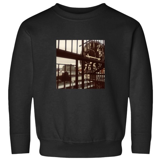Discover Vintage Clock Sweatshirts