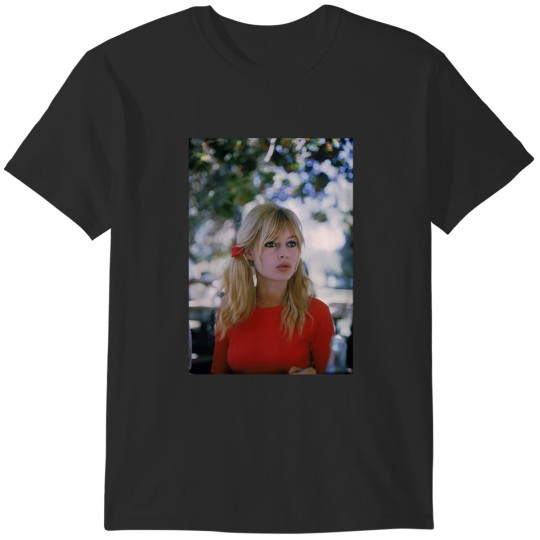 Discover Brigitte Bardot (6) T-Shirts