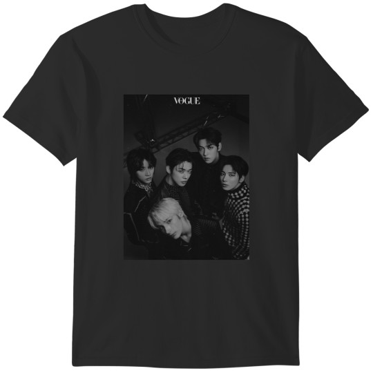 Discover TXT Mag Crown Flower T-Shirt
