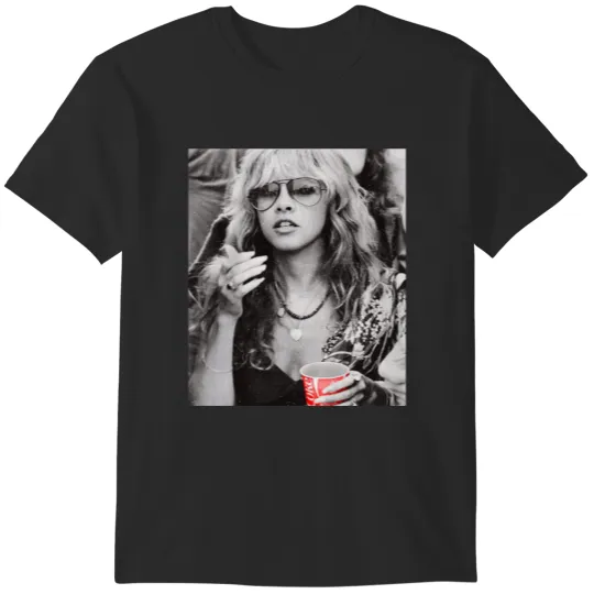 Discover Stevie Nicks holding coke cup T-Shirts