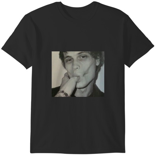 Discover matthew gray gubler thumb T-Shirts